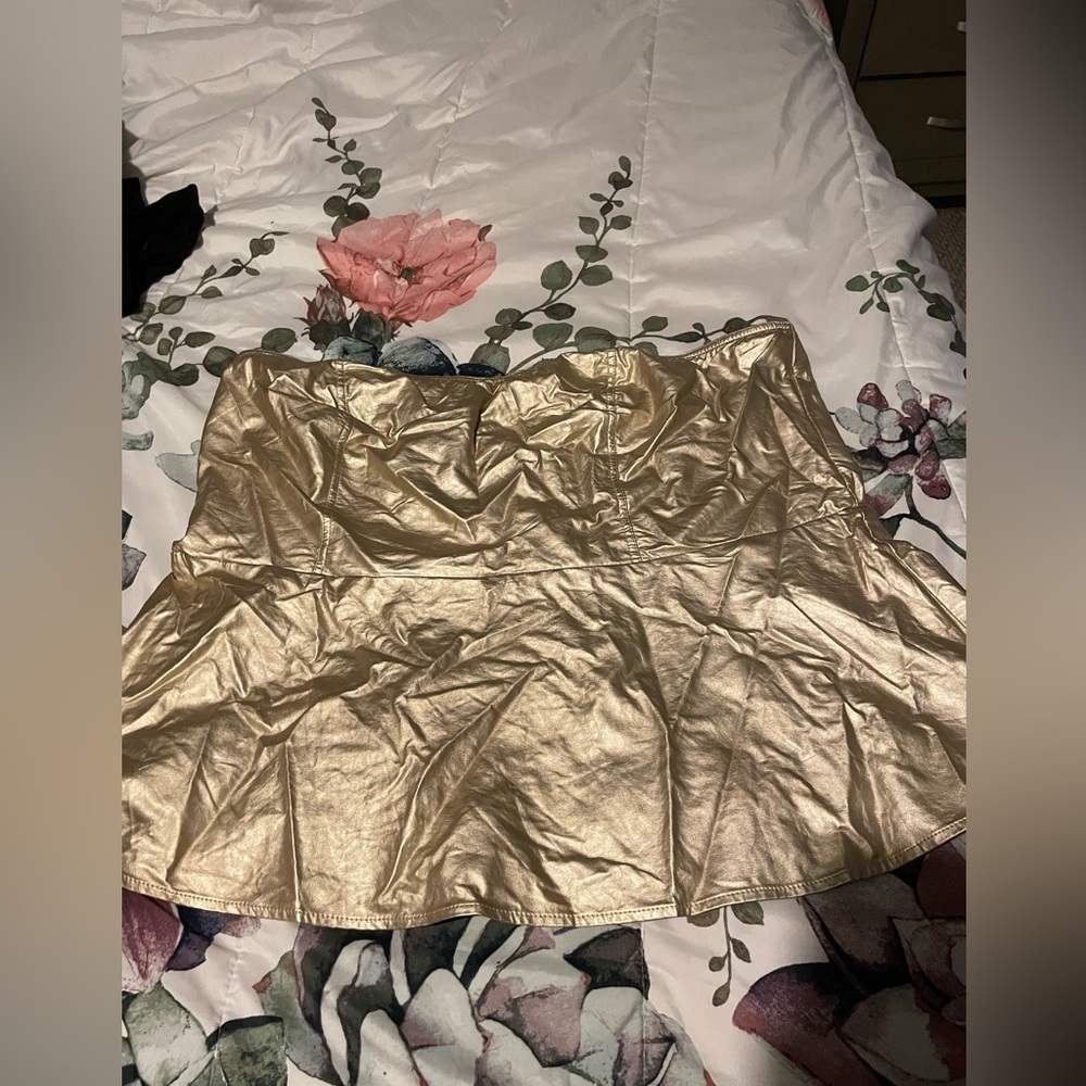 Torrid Size 3 Gold Strapless Top. Nwot. - image 1